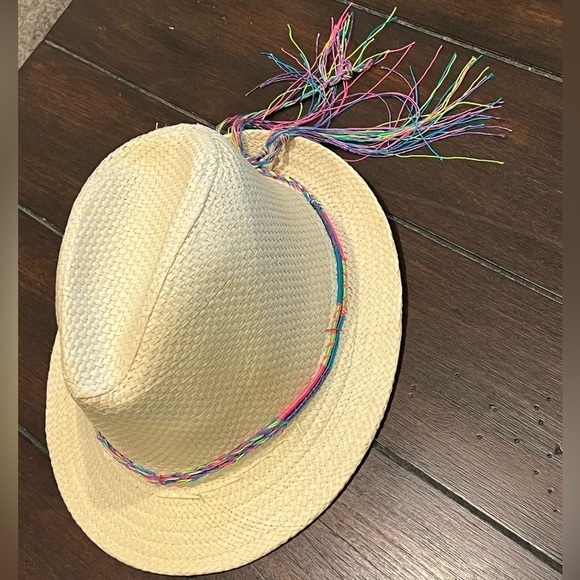 H002. Fedora Hat multicolored accent - Picture 5 of 9